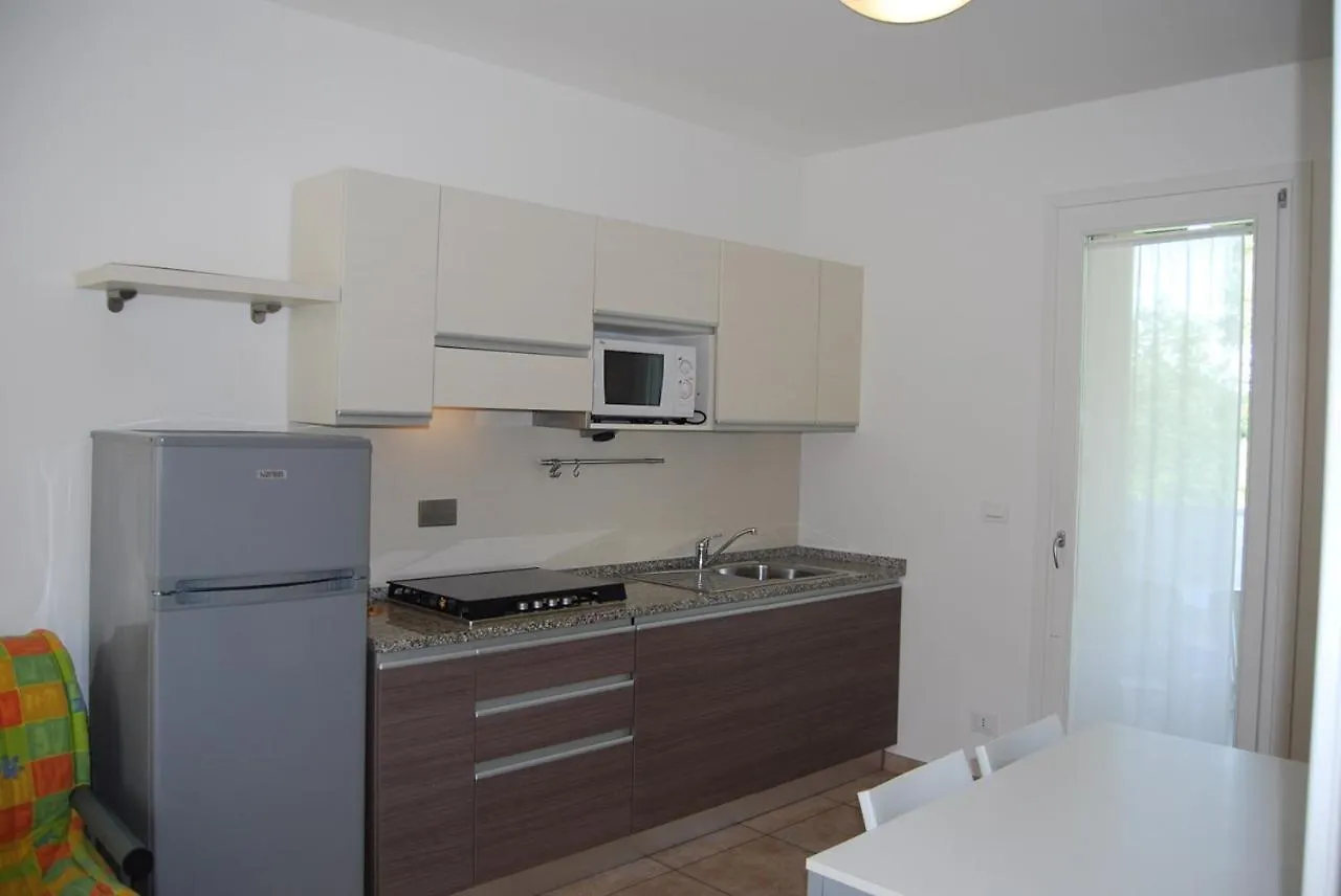 Апартаменты Recently Built Flat With Swimming Pool And Balcony Бибионе Италия